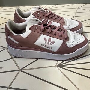 Adidas Forum Sneakers